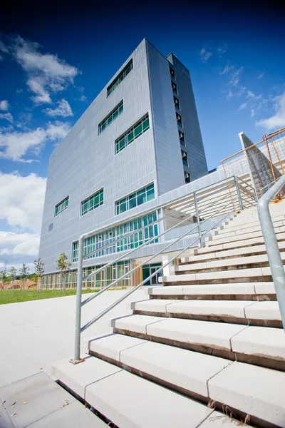 Edificio de oficinas —  Fotos de Stock