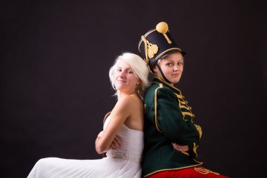 güzel gelin ve hafif süvari eri