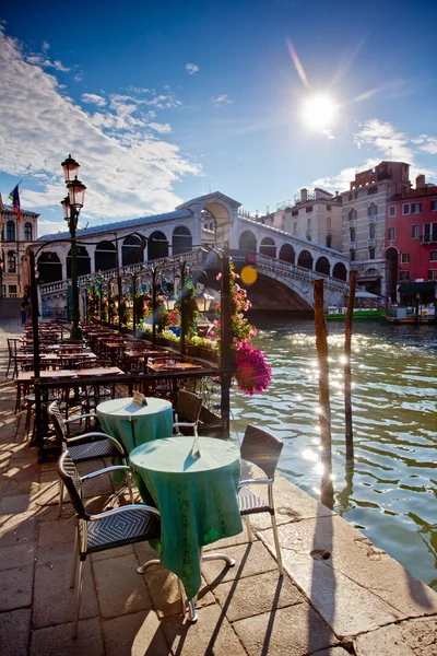 Venedik 'teki Rialto Köprüsü — Stok fotoğraf