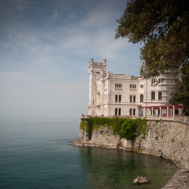 Miramare Kalesi