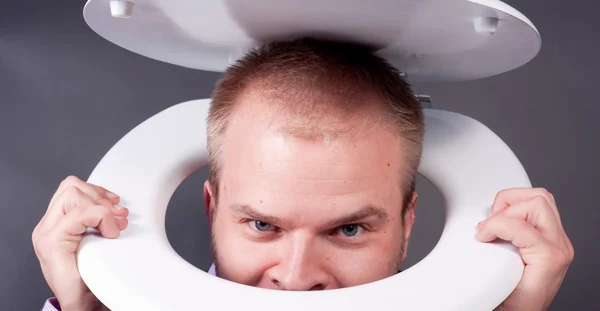 Hombre en el baño — Foto de Stock