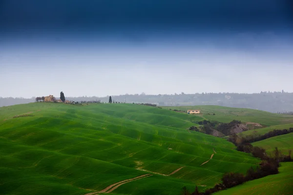 Typowy krajobraz Toskanii we Włoszech — Zdjęcie stockowe
