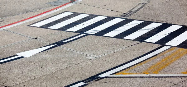 Road symbol on runway airport — Stock Photo, Image