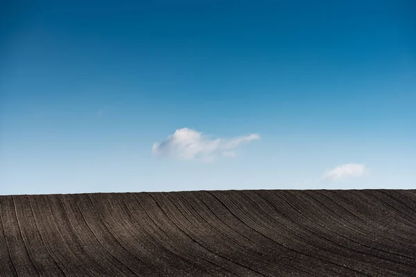 Voorjaarslandschap Met Prachtige Bewolkte Lucht — Stockfoto