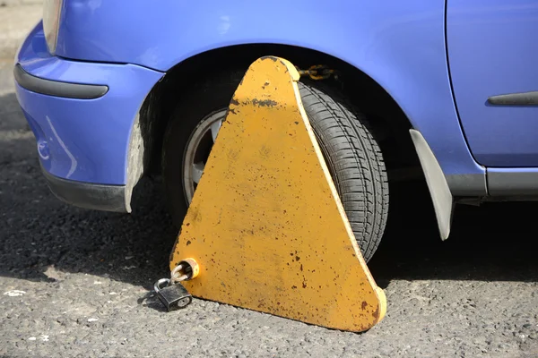 Wheel clamp — Stock Photo, Image