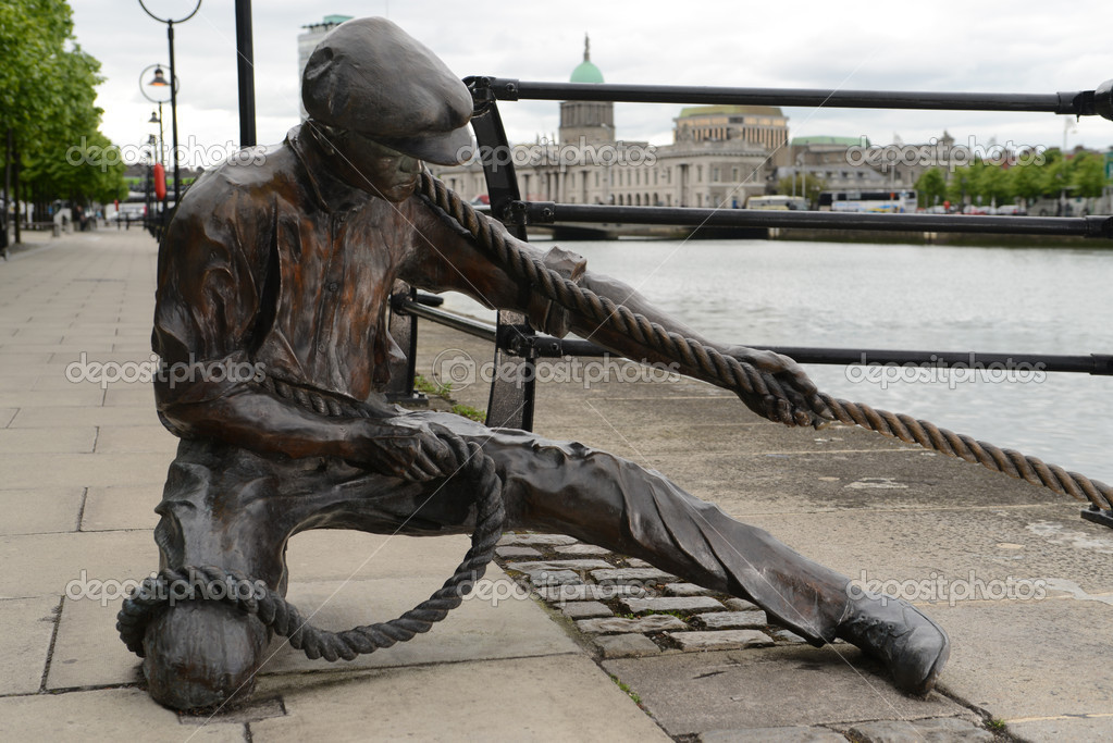 Linesman pulling rope. Dublin