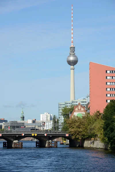 Floden Spree, berlin — Stockfoto