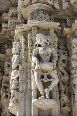 ranakpur antik güneş Tapınağı. Jain Tapınağı oyma.
