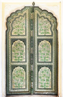 eski kapılar hawa mahal içine bir el boyalı.