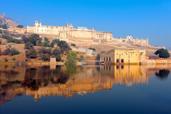 Maota jezero a amber fort — Stock fotografie