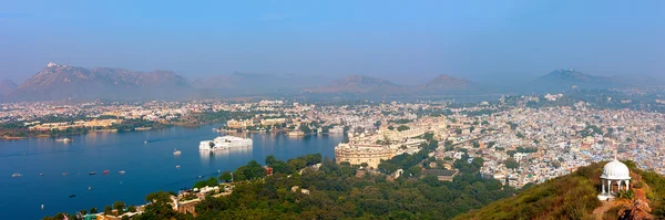 View of Udaipur from Machla Magra (Fish Hill). India — Stock Photo, Image