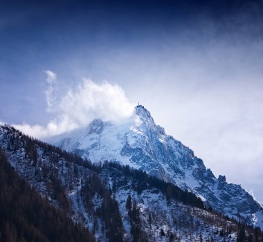 Mount 