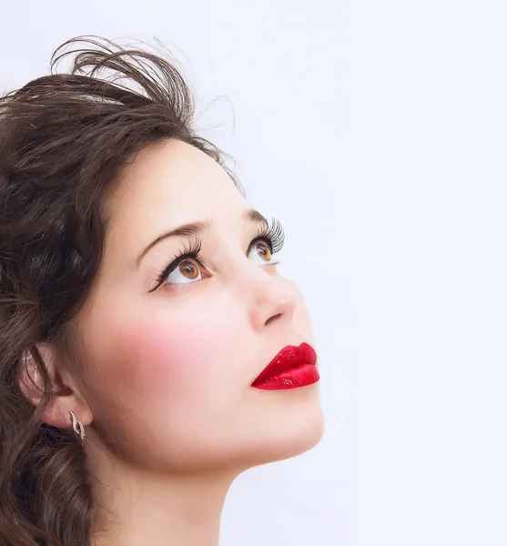 Maquiagem de moda. Lábios vermelhos. Retrato de uma menina — Fotografia de Stock