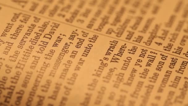 Heilige Bibel — Stockvideo