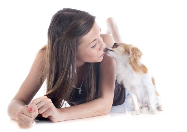 Kissing chihuahua — Stock Photo, Image