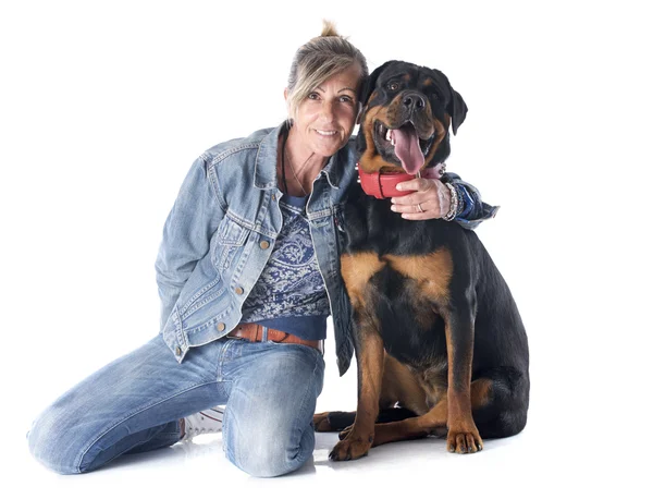Rottweiler i kobieta — Zdjęcie stockowe