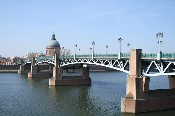 St. Pierre Bridge in Toulouse — Stock Photo, Image