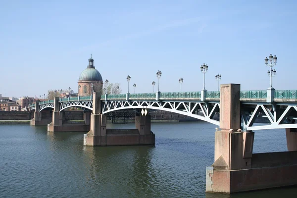 toulouse şehrindeki St. pierre Köprüsü