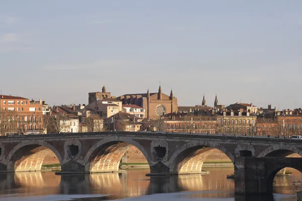 A Ponte Velha em Toulouse . — Fotografia de Stock