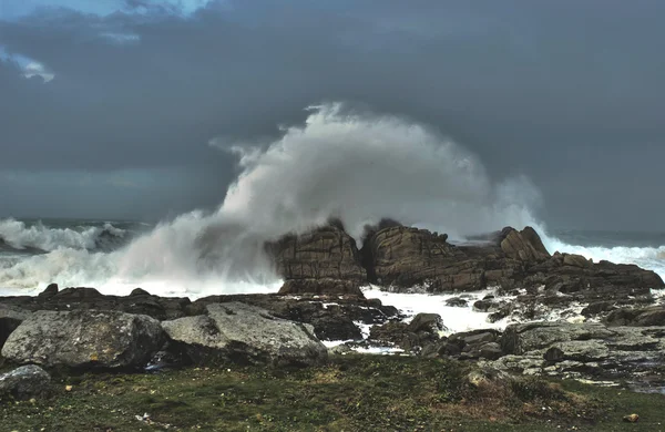 Tempesta gigantesca onda marina — Foto Stock
