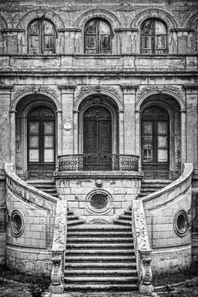 Casa abandonada — Fotografia de Stock