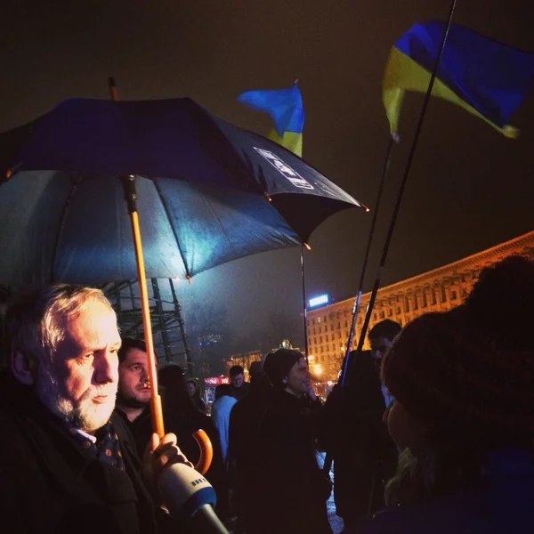 Протест європейської інтеграції України. euromaidan. перший день. — стокове фото