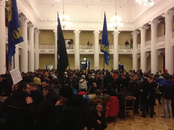 Protest for European integration in Ukraine. The headquarters of the revolution. Euromaidan in Kiev Ukraine. Maidan Nezalezhnosti. Kiev city sovereign administration. — Stock Photo, Image