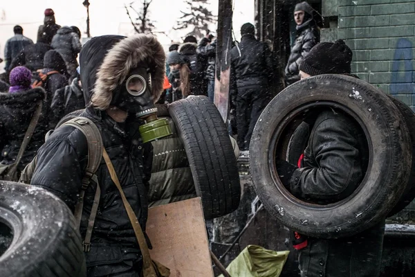 Wapenstilstand, staakt-het-, euromaidan, bouw barricade, grushevskogo — Stockfoto