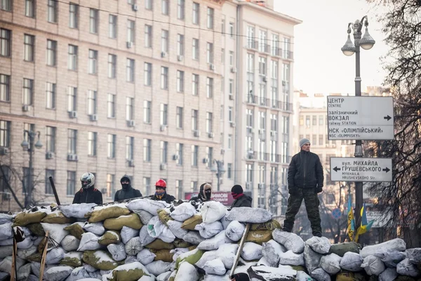 Mellakka Kiovassa. Euromaidan. Grushevskogo st — kuvapankkivalokuva