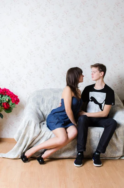 Young love couple happy together — Stock Photo, Image