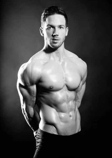 Muscular young man — Stock Photo, Image