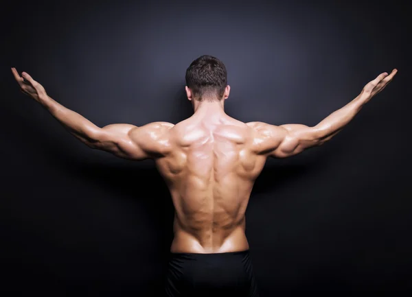 Gespierde man — Stockfoto