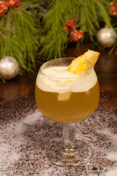 Champagne Christmas cocktail — Stock Photo, Image
