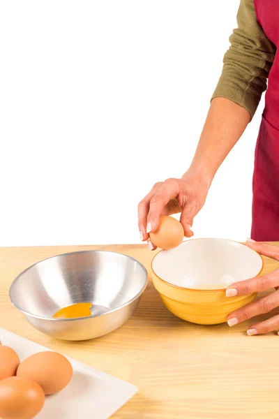 Breaking an egg — Stock Photo, Image