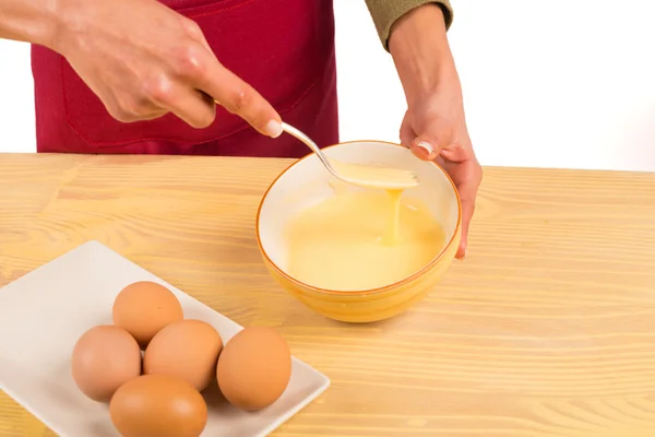 Preparing an egg dough — Stock Photo, Image