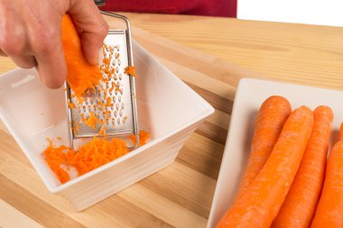 havuç hazırlanıyor