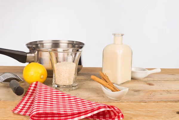 Rice pudding ingredients — Stock Photo, Image