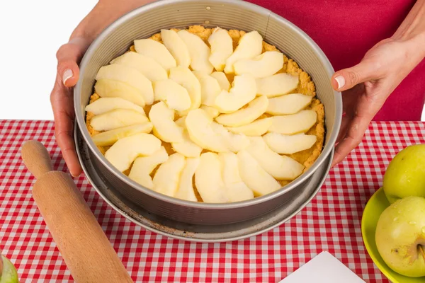 Яблочный пирог готов к духовке — стоковое фото