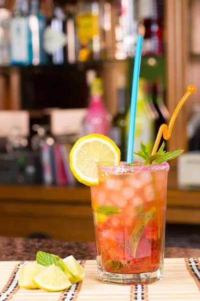 Strawberry mojito — Stock Photo, Image