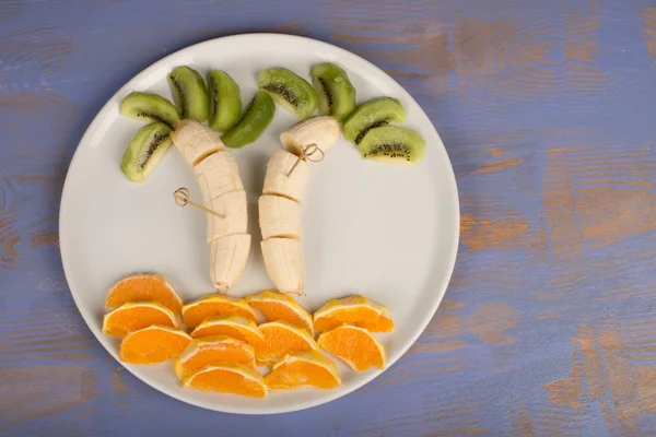 Kid frukt måltid — Stockfoto