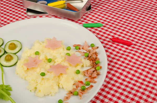 Çocuk yemek — Stok fotoğraf