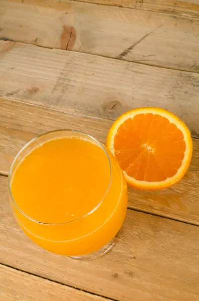 Jugo de naranja —  Fotos de Stock