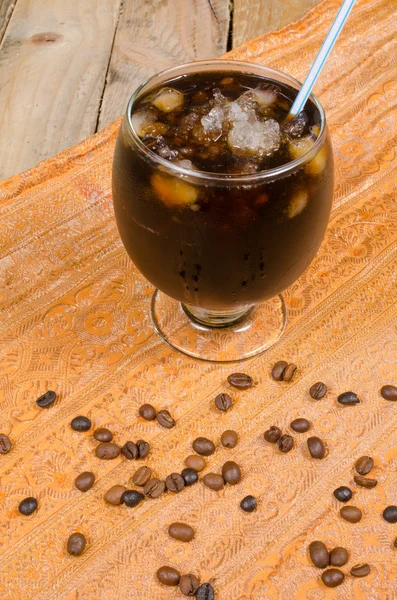 Refreshing iced coffee — Stock Photo, Image