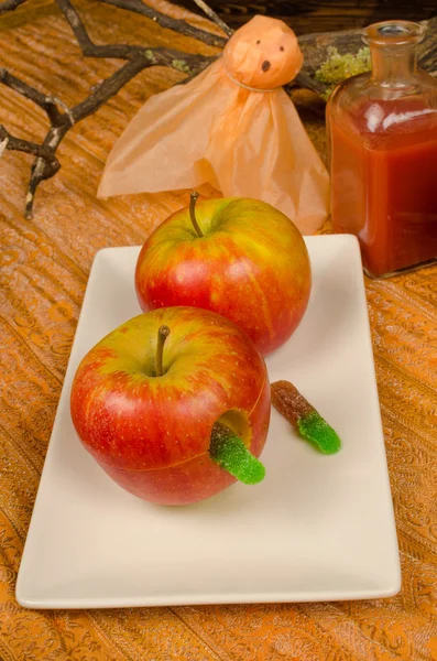 çürük elma tatlısı