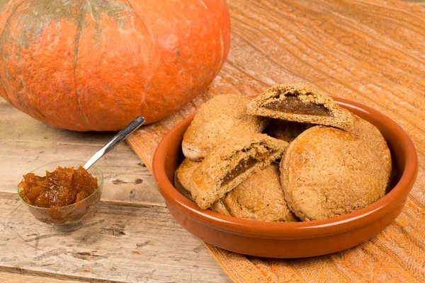 Homemade pumpkin biscuits — Stock Photo, Image