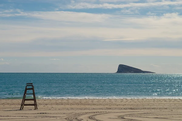 Plage et île de Benidorm — Photo