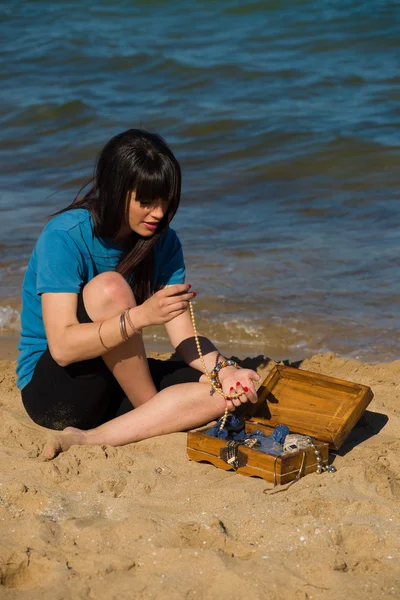 Tesoro sulla spiaggia — Foto Stock