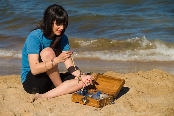 Tesoro sulla spiaggia — Foto Stock