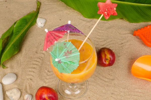 Summertime smoothie — Stock Photo, Image