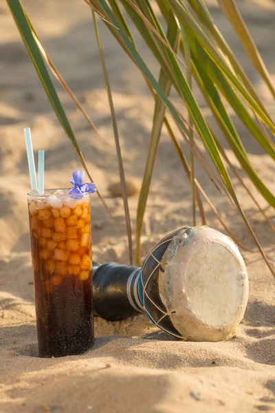 Koktajl na plaży — Zdjęcie stockowe